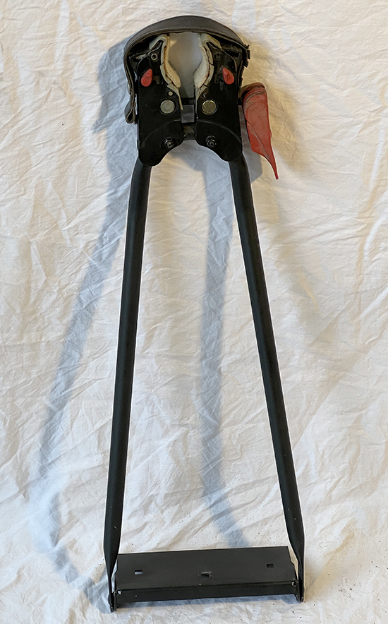 GT mounting arm